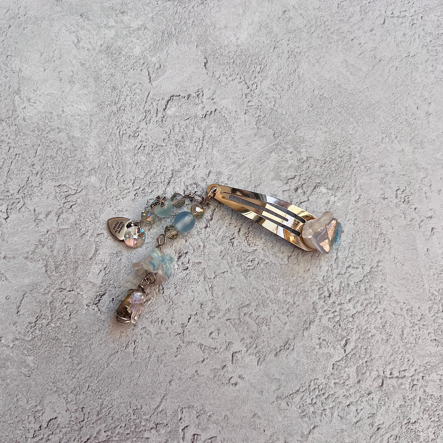 Explore hair clip
