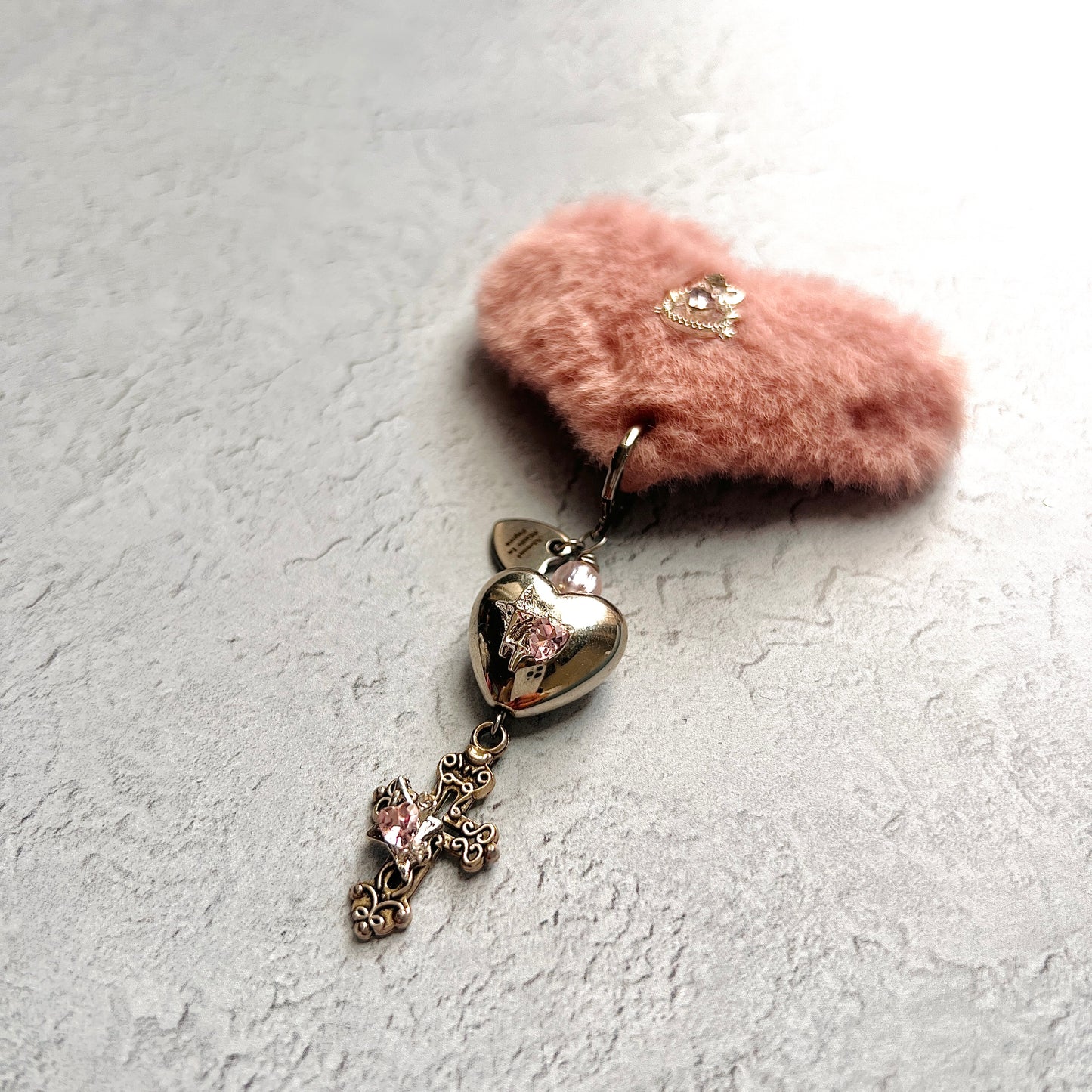 Fluffy Heart hair clip