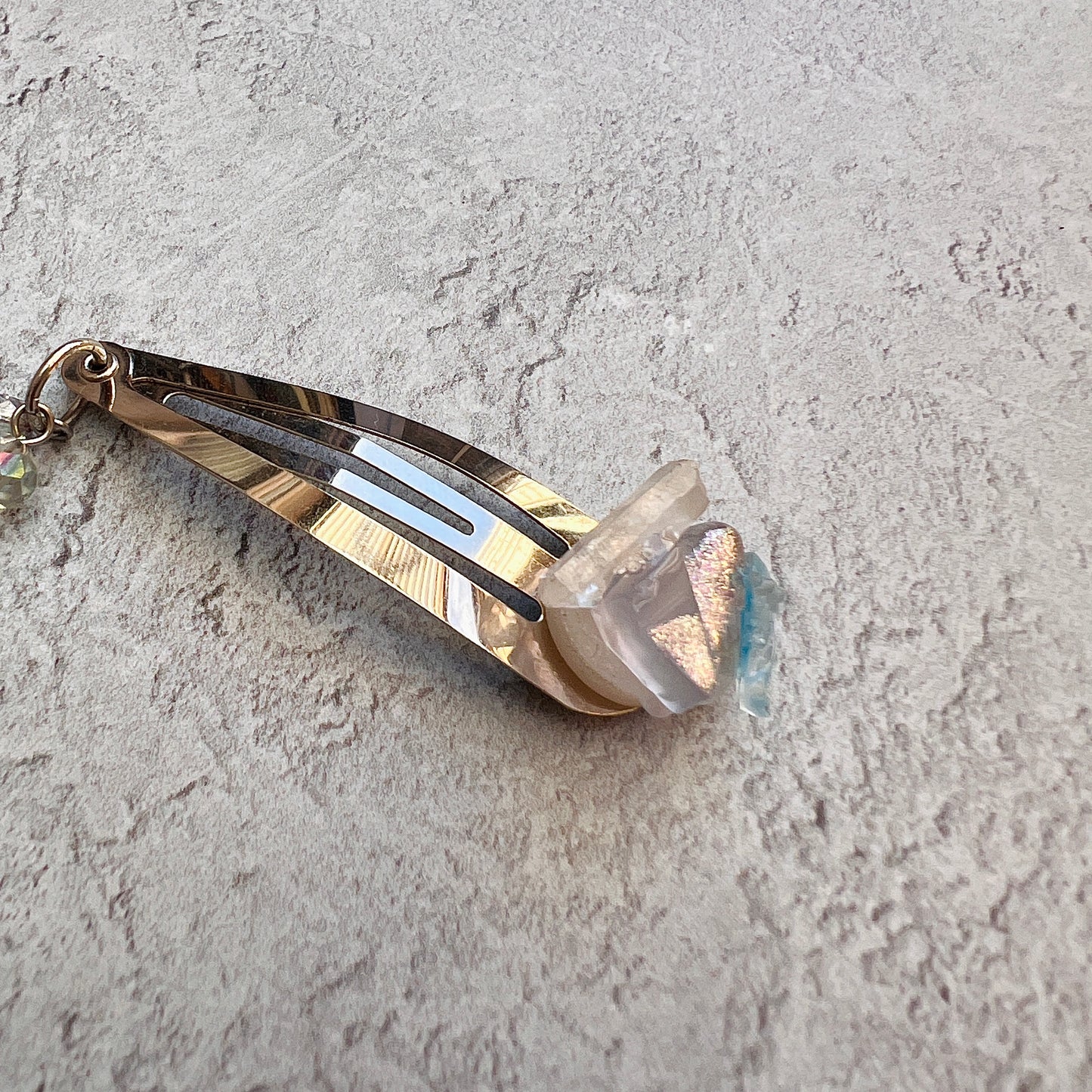 Explore hair clip