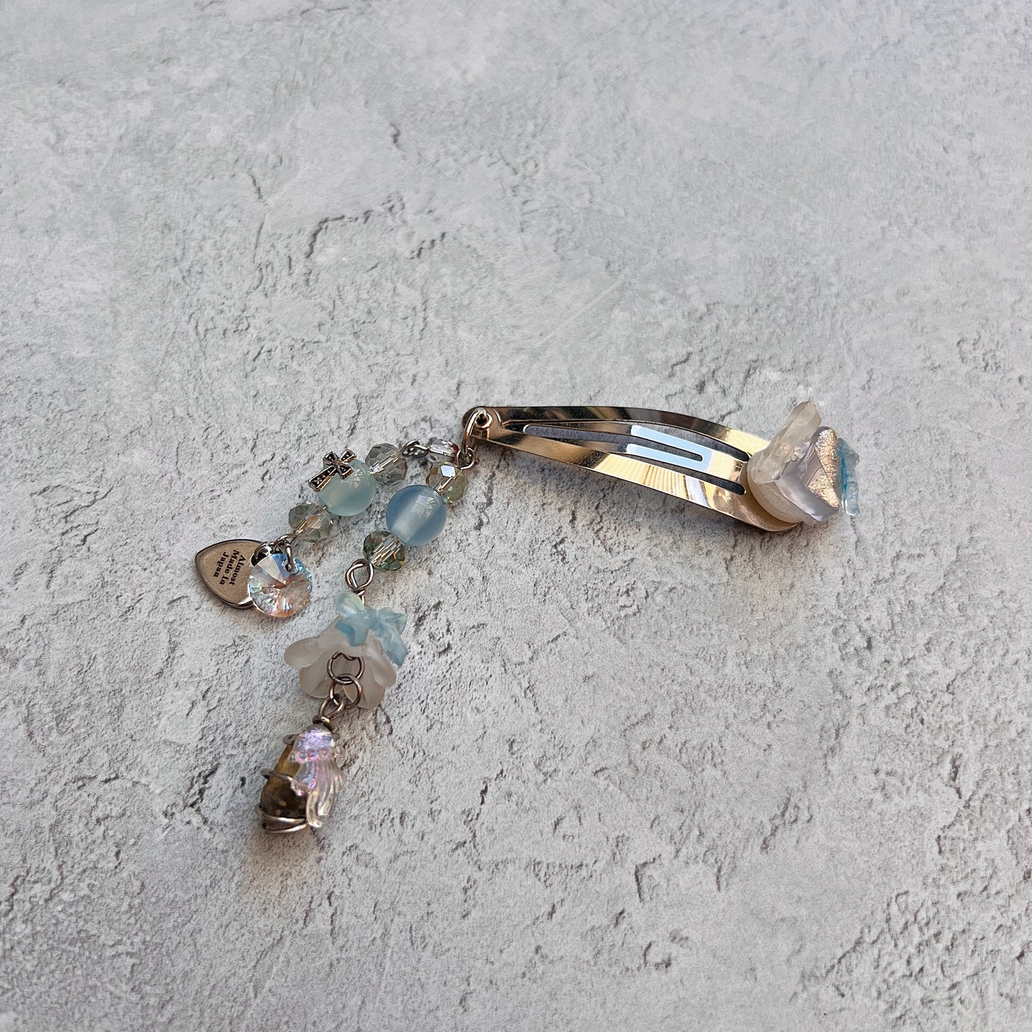 Explore hair clip